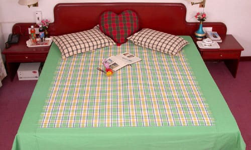 Living Linen: Bedspreads manufacturer product photo 3