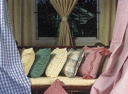 Living Linen: Cushions & Cushion Covers