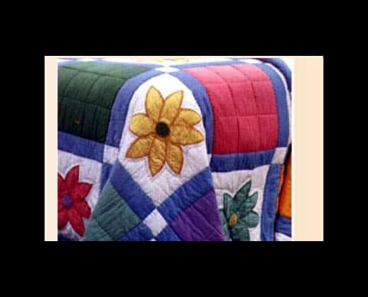 Living Linen: Quilts manufacturer product photo 5