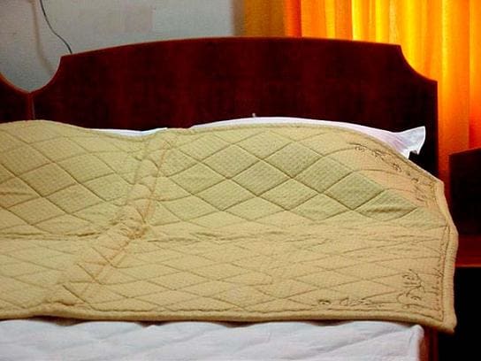Living Linen: Quilts manufacturer product photo 11