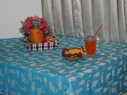 Table Linen: Table Cloths & Covers