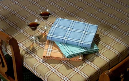 Table Linen: Table Cloths & Covers