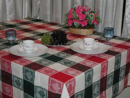 Table Linen: Table Cloths & Covers