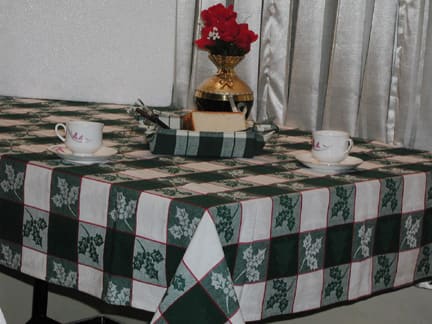 Table Linen: Table Cloths & Covers