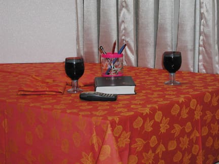 Table Linen: Table Cloths & Covers
