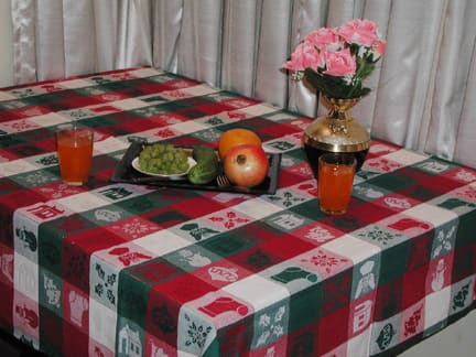 Table Linen: Table Cloths & Covers