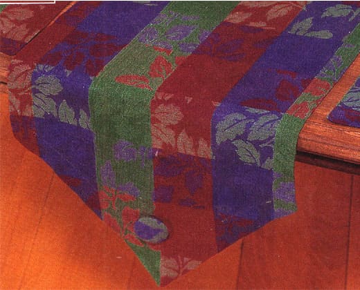 Table Linen: Table Runners